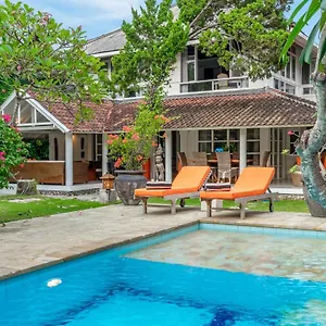  Villa Kubuku Double 6 Seminyak